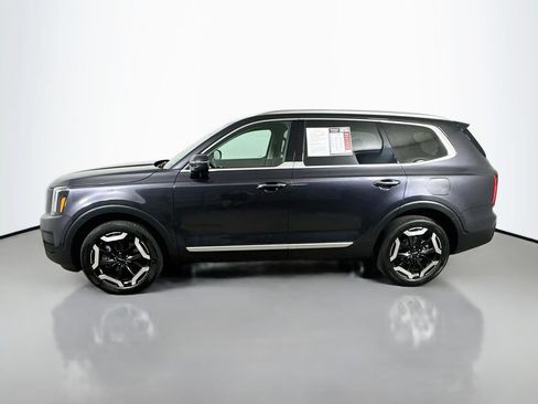 Used 2025 Kia Telluride S FWD image 5