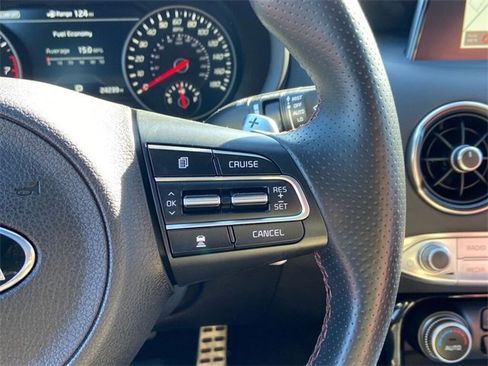 Used 2021 Kia Stinger GT1 image 18