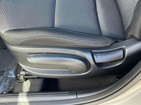 Used 2025 Kia Soul LX w/ LX Technology Package image 23