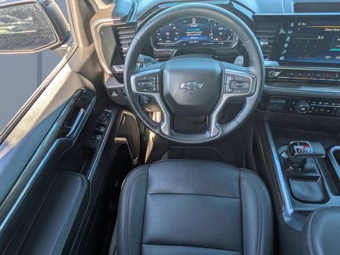 Used 2024 Chevrolet Silverado 1500 LT Trail Boss w/ LT Trail Boss Premium Package image 17