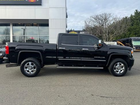Used 2016 GMC Sierra 3500 Denali image 19