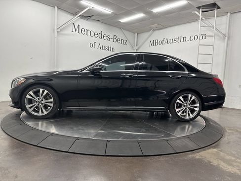 Used 2018 Mercedes-Benz C 300 Sedan image 4