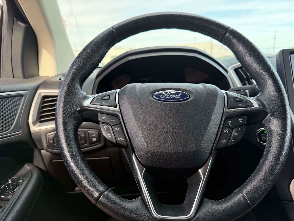 Used 2023 Ford Edge SEL w/ Convenience Package AWD/4WD image 21