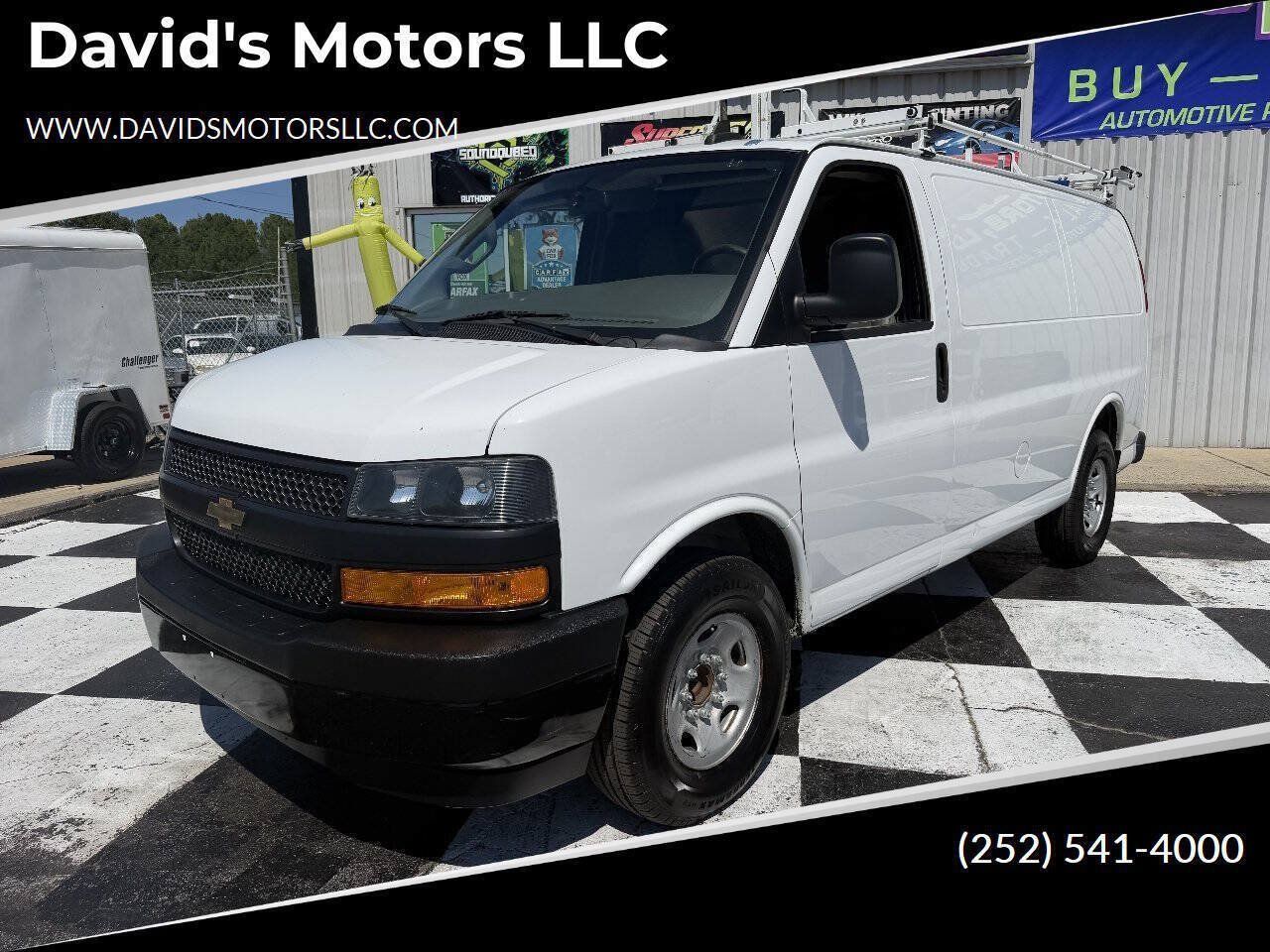 Used 2019 Chevrolet Express 2500 w/ Driver Convenience Package RWD image 1