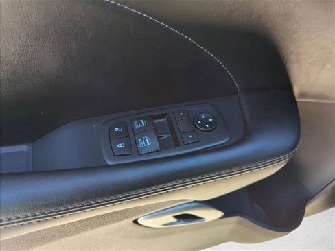 Used 2021 Dodge Challenger R/T Scat Pack RWD image 9