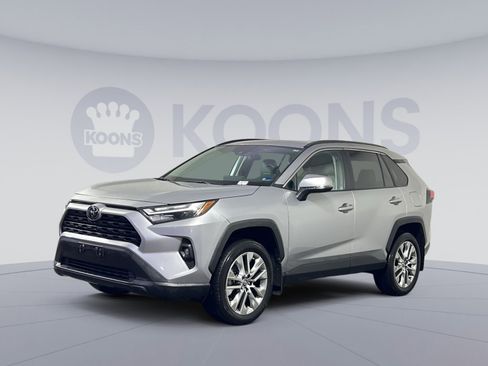 Used 2024 Toyota RAV4 XLE Premium image 1