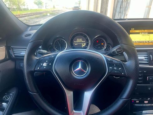Used 2011 Mercedes-Benz E 350 Sedan image 23