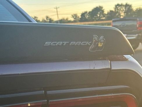 Used 2022 Dodge Challenger R/T Scat Pack RWD image 12