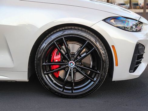 Used 2023 BMW M440i Coupe w/ Premium Package image 11