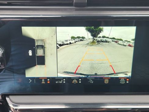 Used 2024 GMC Sierra 2500 AT4X image 13