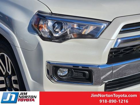 Used 2021 Toyota 4Runner Limited image 11