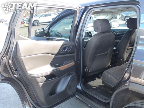 Used 2019 GMC Acadia SLE image 19