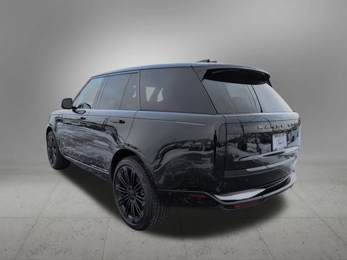 New 2026 Land Rover Range Rover SE image 4