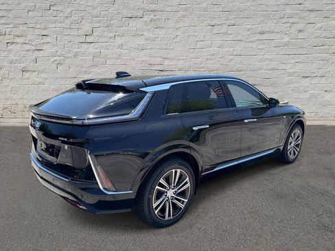 New 2026 Cadillac Lyriq Luxury w/ LPO, Floor Liner Package RWD image 5