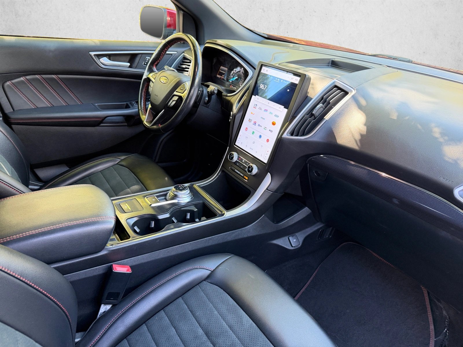 Used 2021 Ford Edge ST-Line w/ Class II Trailer Tow Package AWD/4WD image 28
