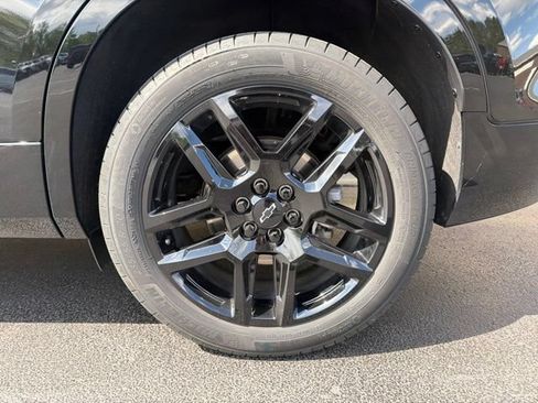 Used 2024 Chevrolet Blazer RS w/ Enhanced Convenience Package FWD image 7