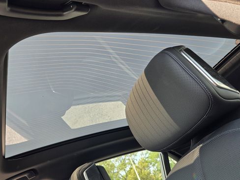 Used 2025 BMW 740i xDrive image 20