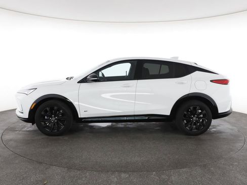 Used 2025 Buick Envista Sport Touring image 7