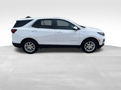 Used 2024 Chevrolet Equinox LT AWD/4WD image 10
