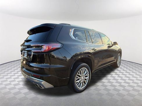 Used 2025 GMC Acadia Denali image 5