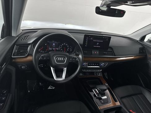 Used 2023 Audi Q5 2.0T Premium w/ Convenience Package AWD/4WD image 23