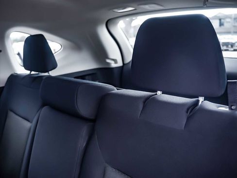 Used 2016 Honda CR-V LX image 28