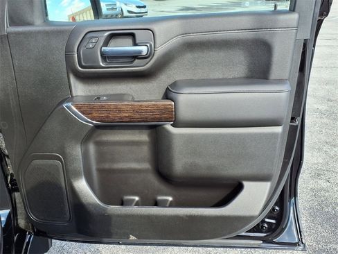 Used 2020 GMC Sierra 1500 Elevation w/ Elevation Value Package image 13