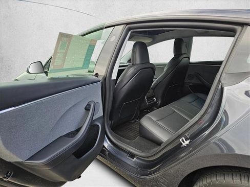 Used 2025 Tesla Model 3 Long Range RWD image 13