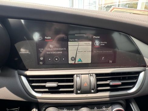 New 2025 Alfa Romeo Giulia AWD image 13