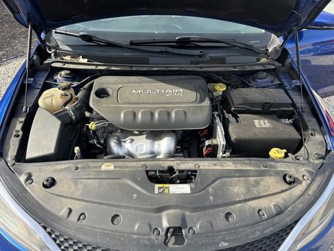 Used 2015 Chrysler 200 C w/ Navigation & Sound Group I image 32