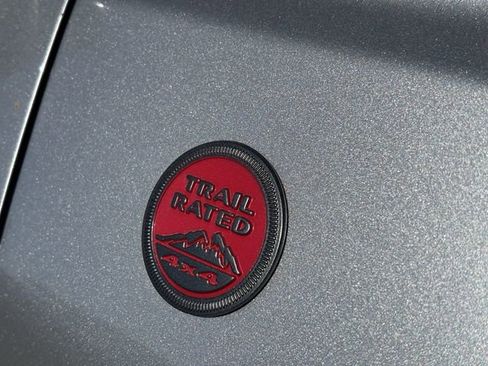 Used 2024 Jeep Compass Trailhawk image 6