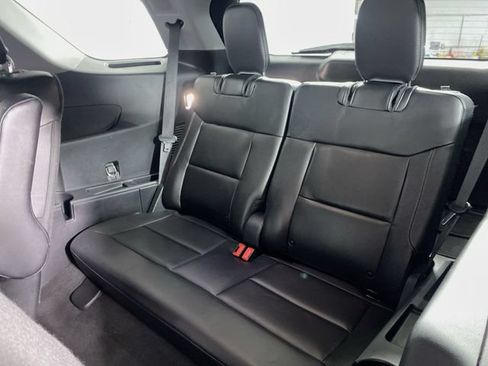 Used 2022 Ford Explorer Limited w/ Hybrid Equipment Group 310A AWD/4WD image 22
