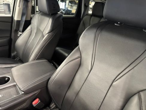 Used 2023 Acura MDX w/ Technology Package AWD/4WD image 13