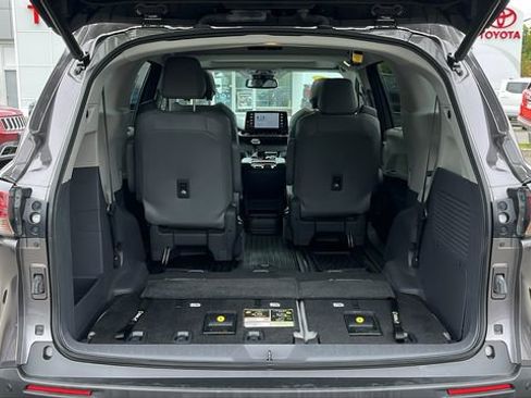 Certified 2021 Toyota Sienna XLE AWD/4WD image 24