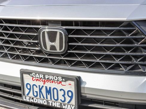 Certified 2023 Honda Accord EX image 11