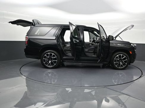 Used 2021 Chevrolet Tahoe RST w/ Luxury Package RWD image 37