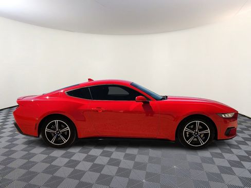 Used 2024 Ford Mustang Premium image 5