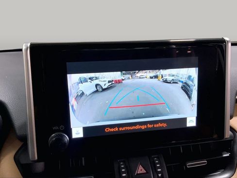 Used 2023 Toyota RAV4 XLE Premium AWD/4WD image 27
