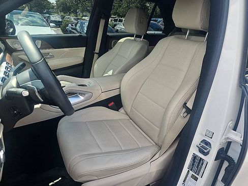 Used 2025 Mercedes-Benz GLE 450e 4MATIC image 17