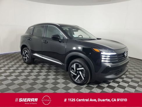 New 2026 Nissan Kicks SV image 1