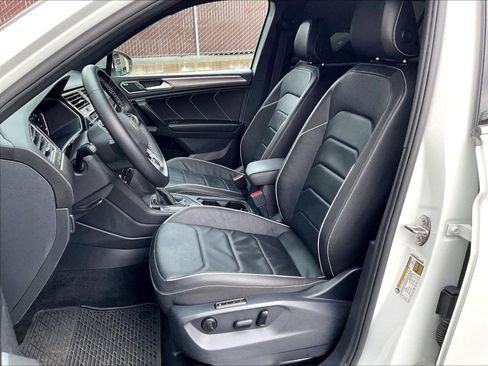 Certified 2023 Volkswagen Tiguan SEL R-Line AWD/4WD image 24