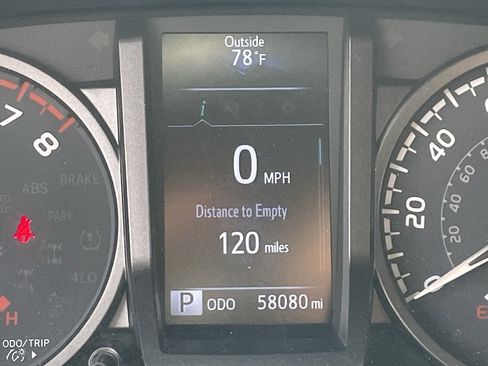 Used 2023 Toyota Tacoma TRD Off-Road image 8