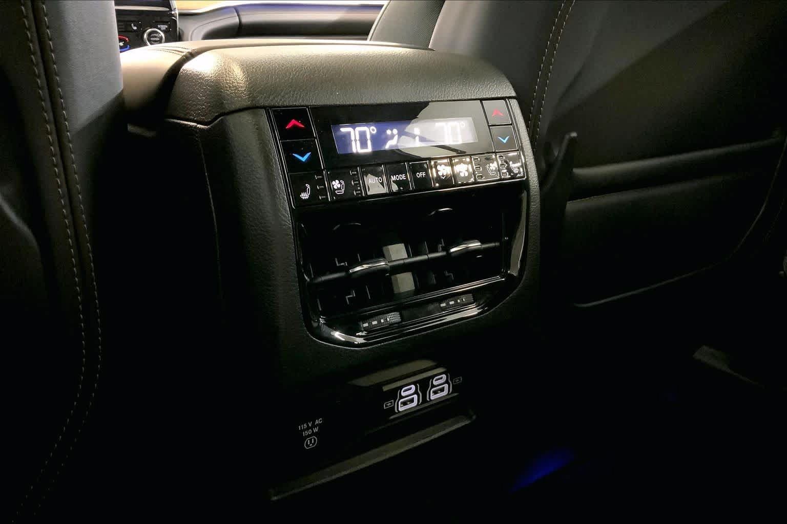 Used 2023 Jeep Grand Cherokee Summit AWD/4WD image 33