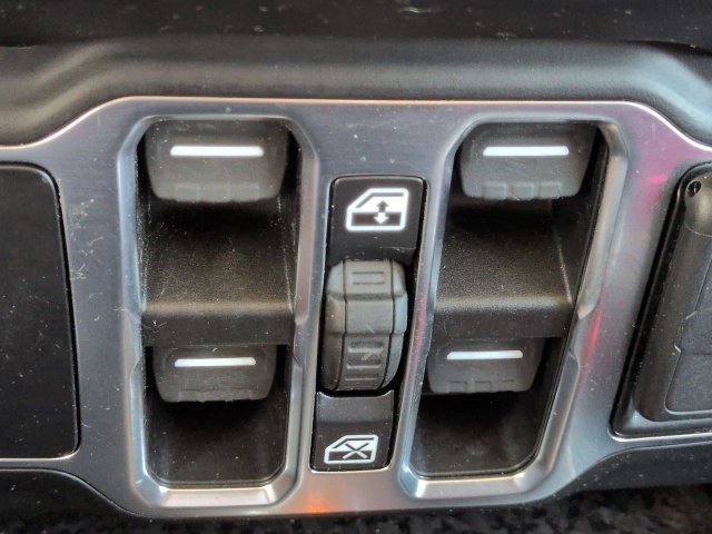 Used 2021 Jeep Wrangler Unlimited Sport AWD/4WD image 22