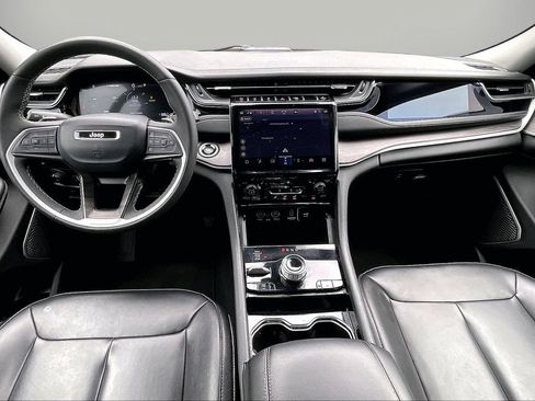 Used 2023 Jeep Grand Cherokee 4WD 4xe image 16