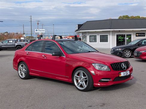 Used 2011 Mercedes-Benz C 350 Sport image 7