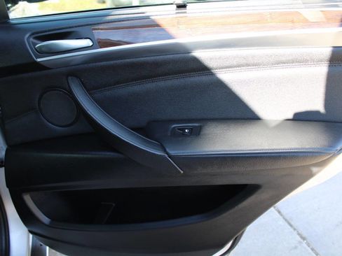 Used 2013 BMW X5 xDrive35i image 5
