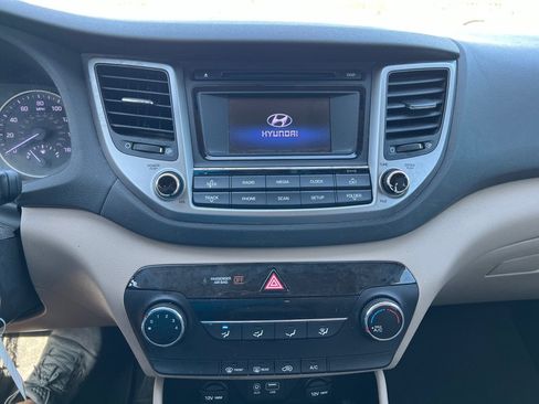 Used 2016 Hyundai Tucson SE FWD image 10