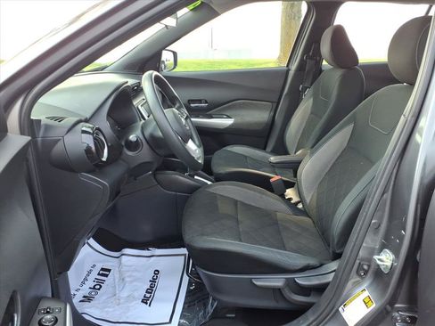 Used 2020 Nissan Kicks SV FWD image 26