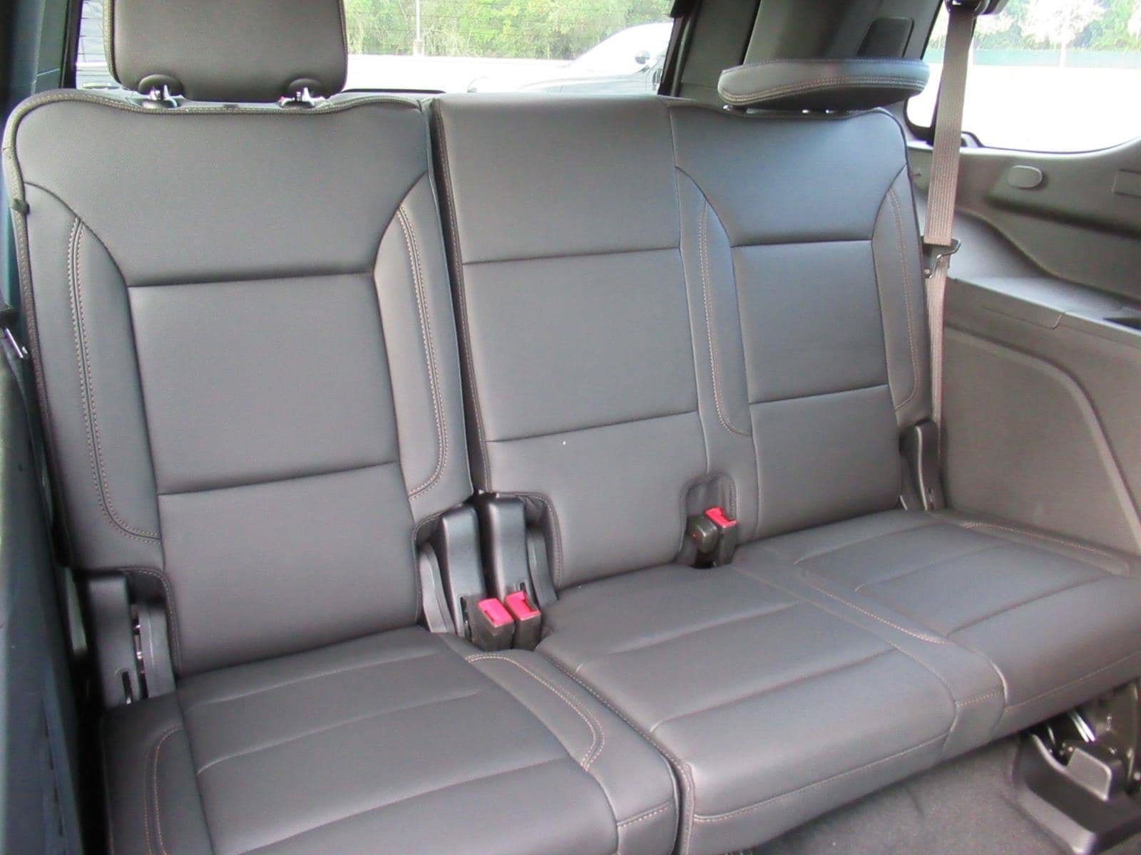 New 2026 Chevrolet Tahoe High Country w/ Sun And Tow Package AWD/4WD image 34